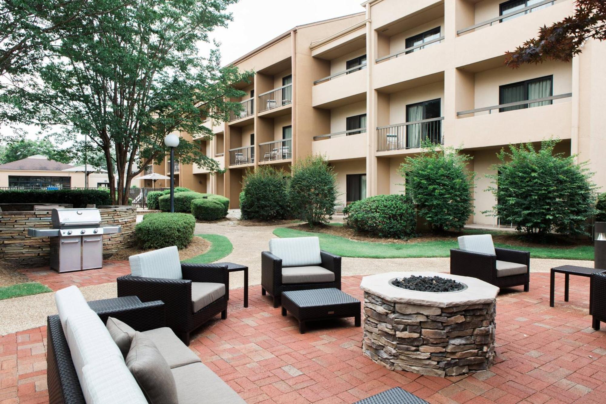 Courtyard Montgomery Bagian luar foto