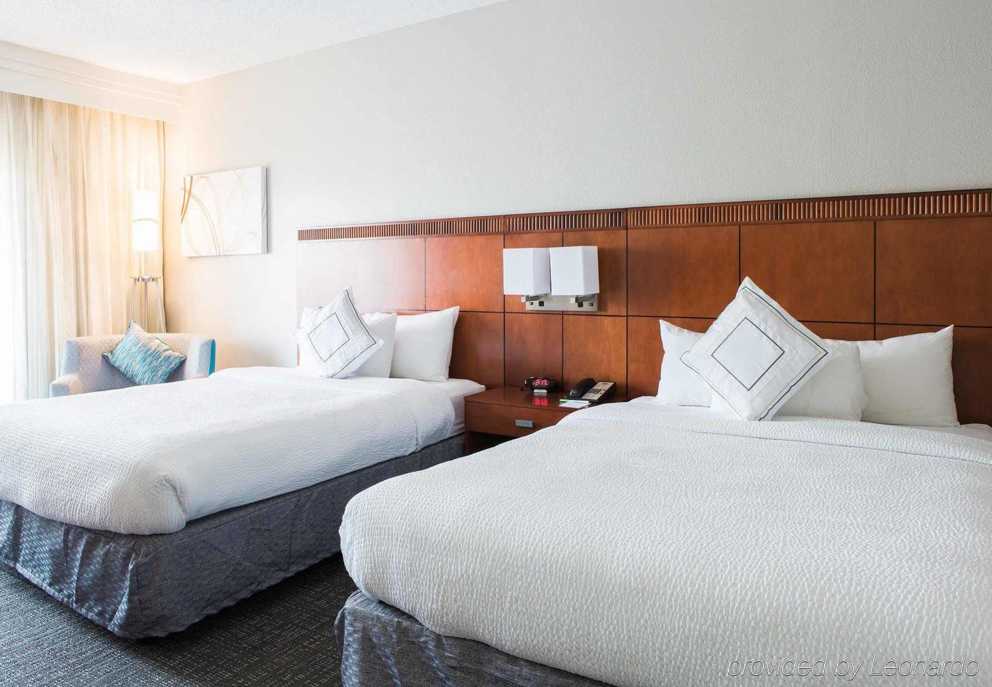 Courtyard Montgomery Bagian luar foto